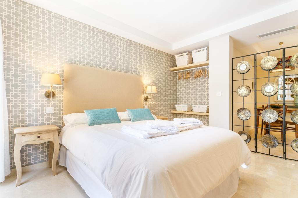 Apartamento Living By Cathedral Σεβίλλη Εξωτερικό φωτογραφία