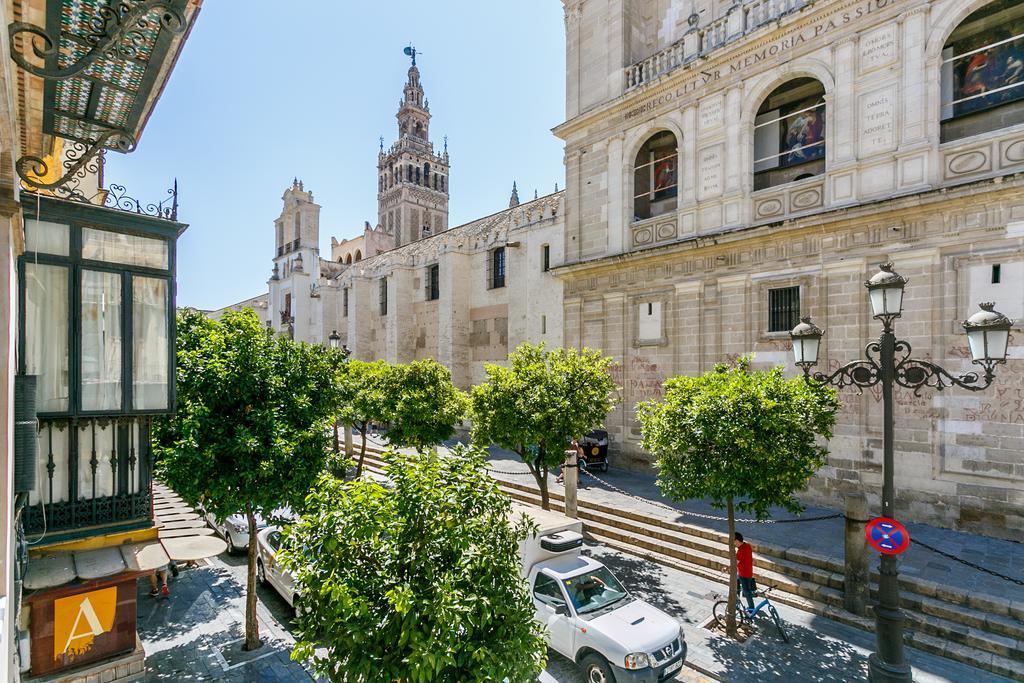 Apartamento Living By Cathedral Σεβίλλη Εξωτερικό φωτογραφία