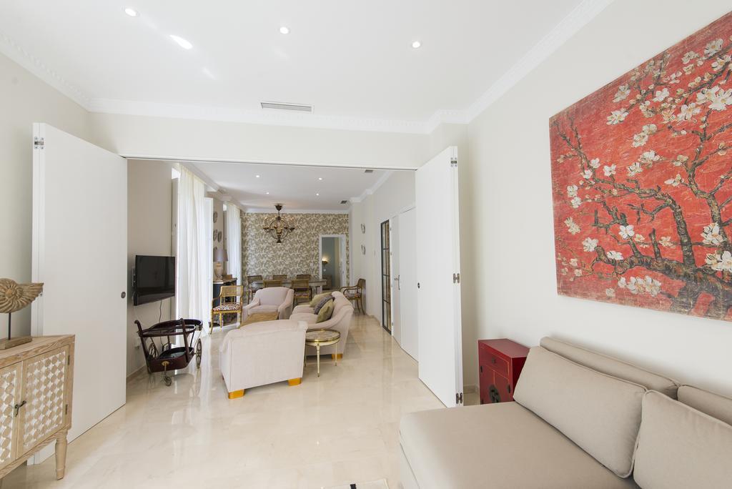 Apartamento Living By Cathedral Σεβίλλη Εξωτερικό φωτογραφία