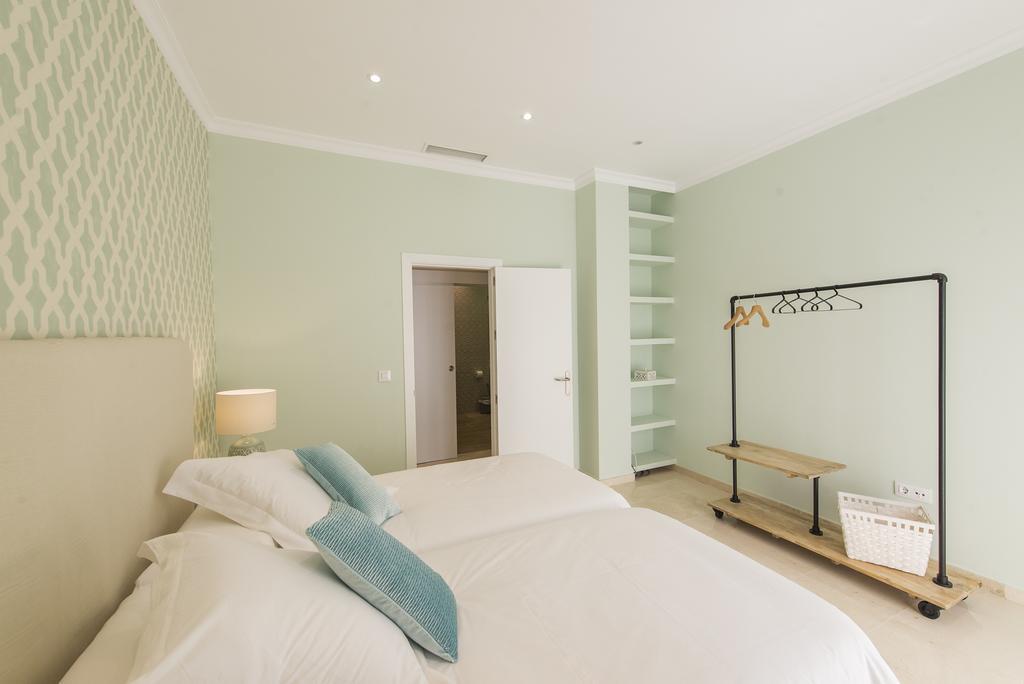 Apartamento Living By Cathedral Σεβίλλη Εξωτερικό φωτογραφία