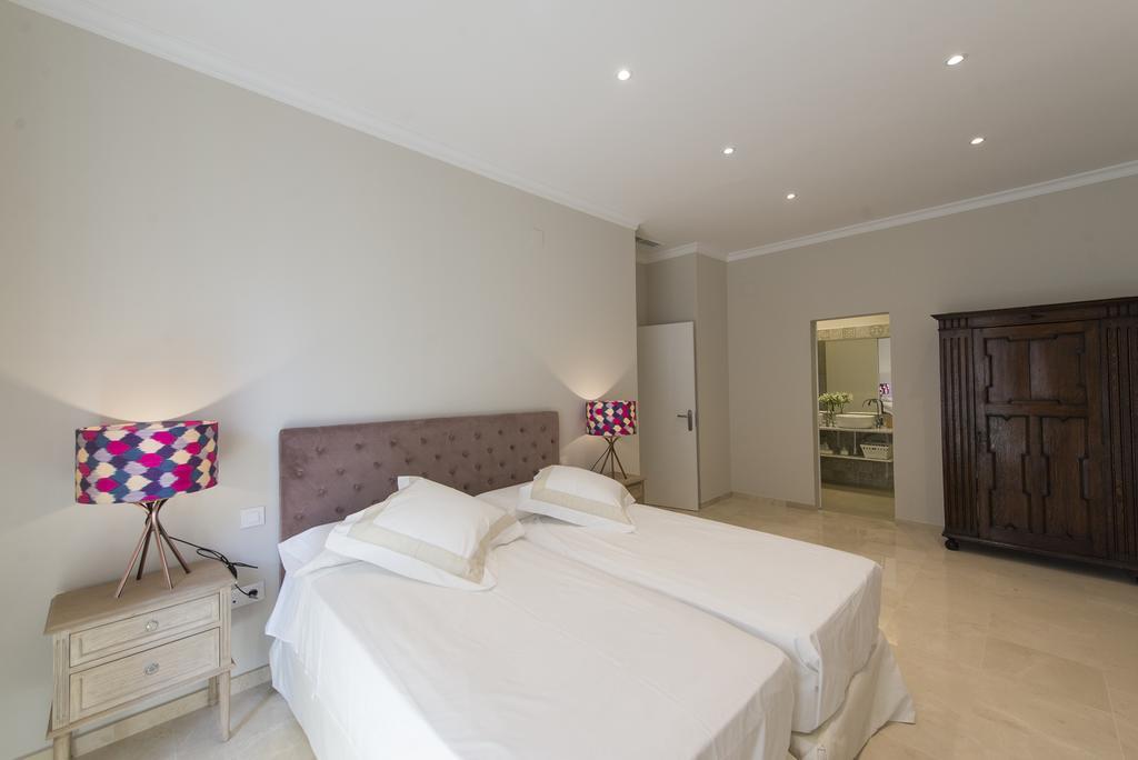 Apartamento Living By Cathedral Σεβίλλη Εξωτερικό φωτογραφία